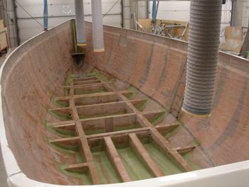 Hallberg-Rassy Hull